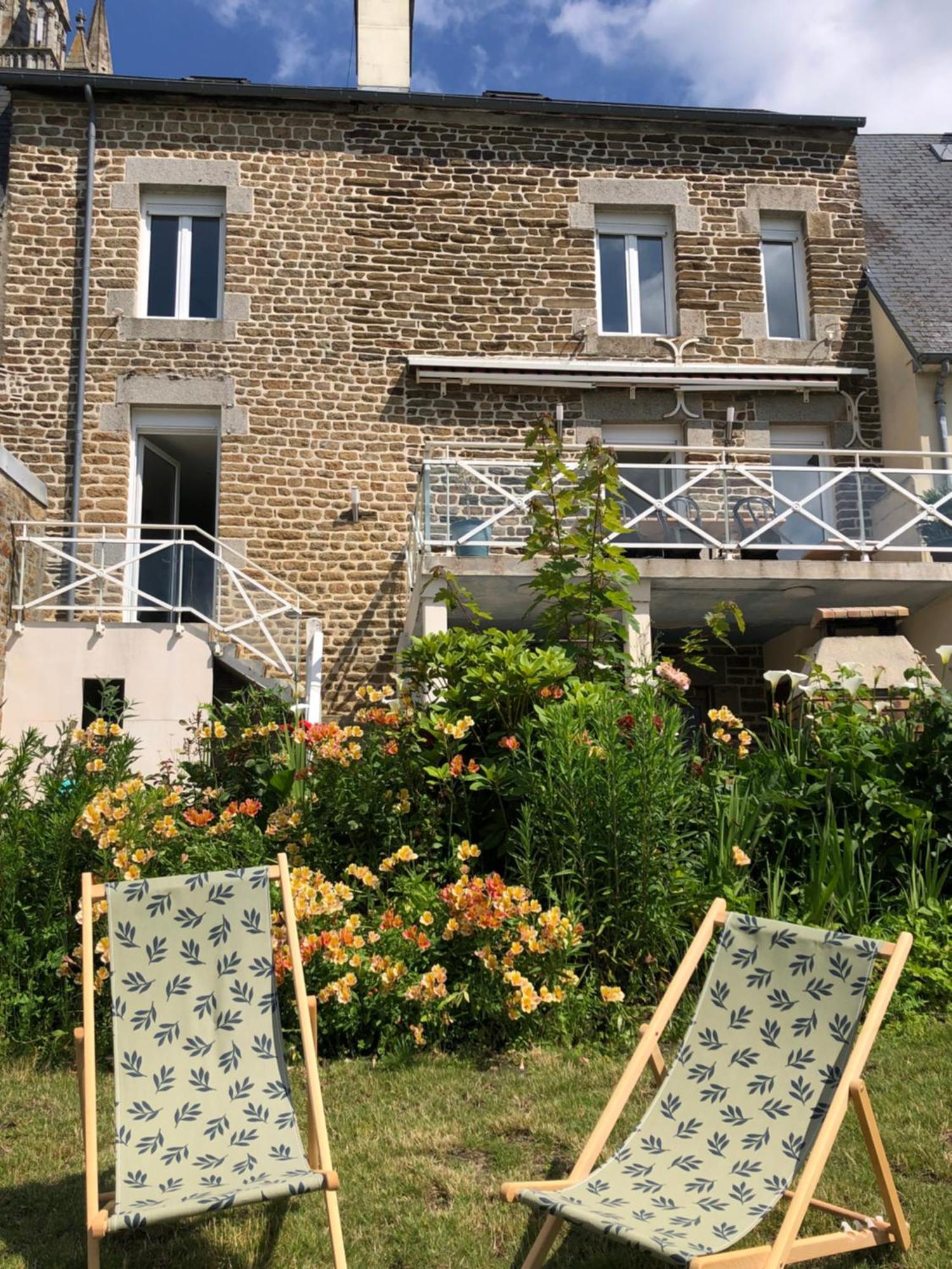 La Maison Du Lac Saint-Hilaire-du-Harcouët Exteriér fotografie